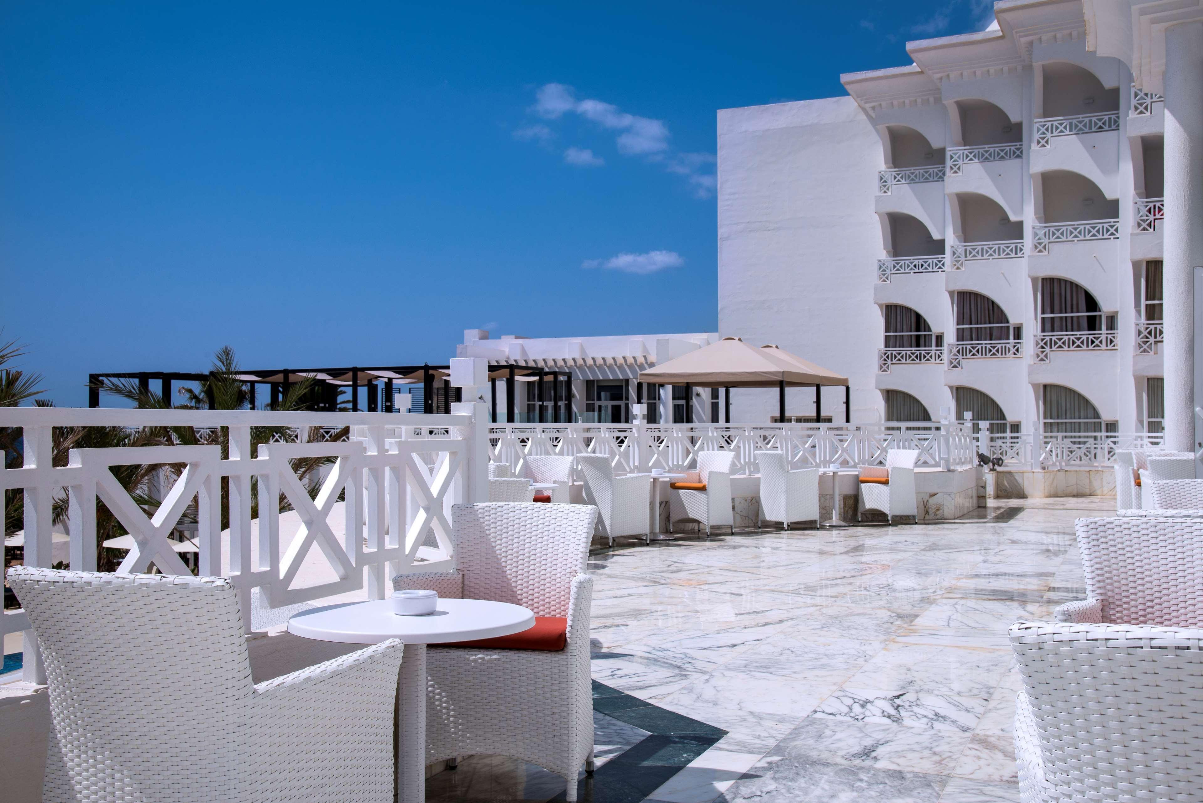 Radisson Blu Resort & Thalasso Hammamet Exteriér fotografie The hotel's rooftop